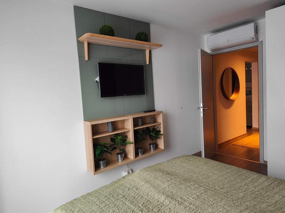 Beachfront Paradise Ezuest Panorama Lakeview Apartment With Panoramic Terrace Шиофок Экстерьер фото